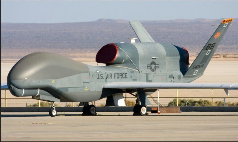 USAF DRONE..NORTHROP GRUMMAN RQ-4 GLOBAL HAWK